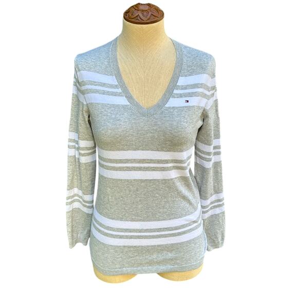 Tommy Hilfiger Grey and White Striped V Neck Pullover Sweater Small Petite - Picture 1 of 7